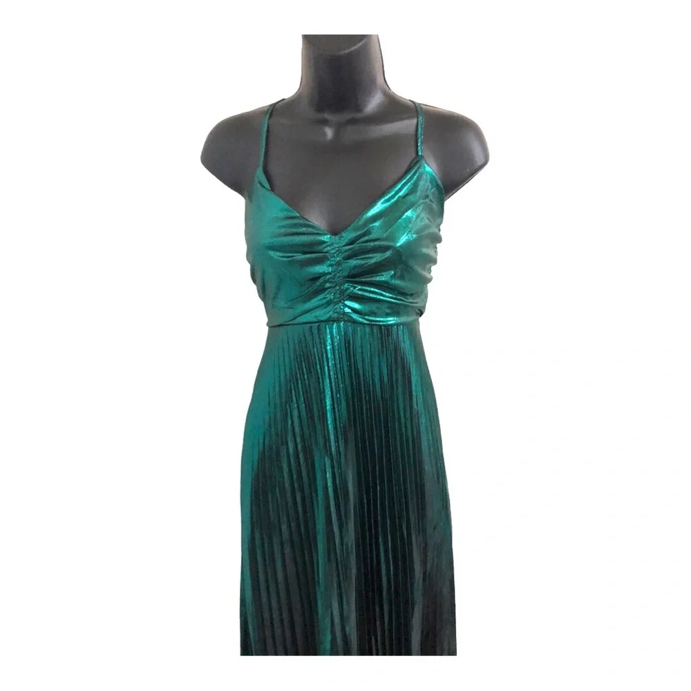 Beautiful emerald green lurex look open lace up back pleated maxi dress size S - Picture 5 of 17